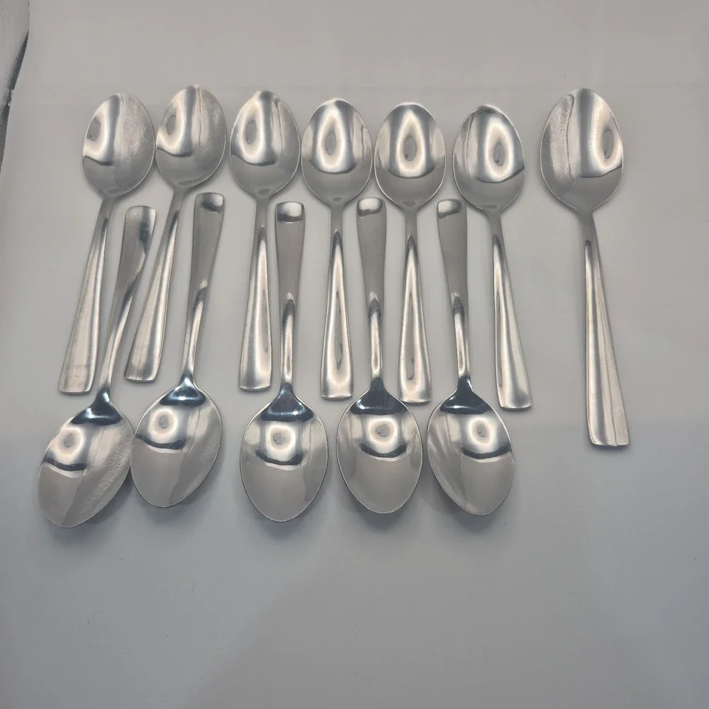 Oneida Set of 11 Teaspoons & 1 Tablespoon. Pattern I belive is  Apptitude. As Is